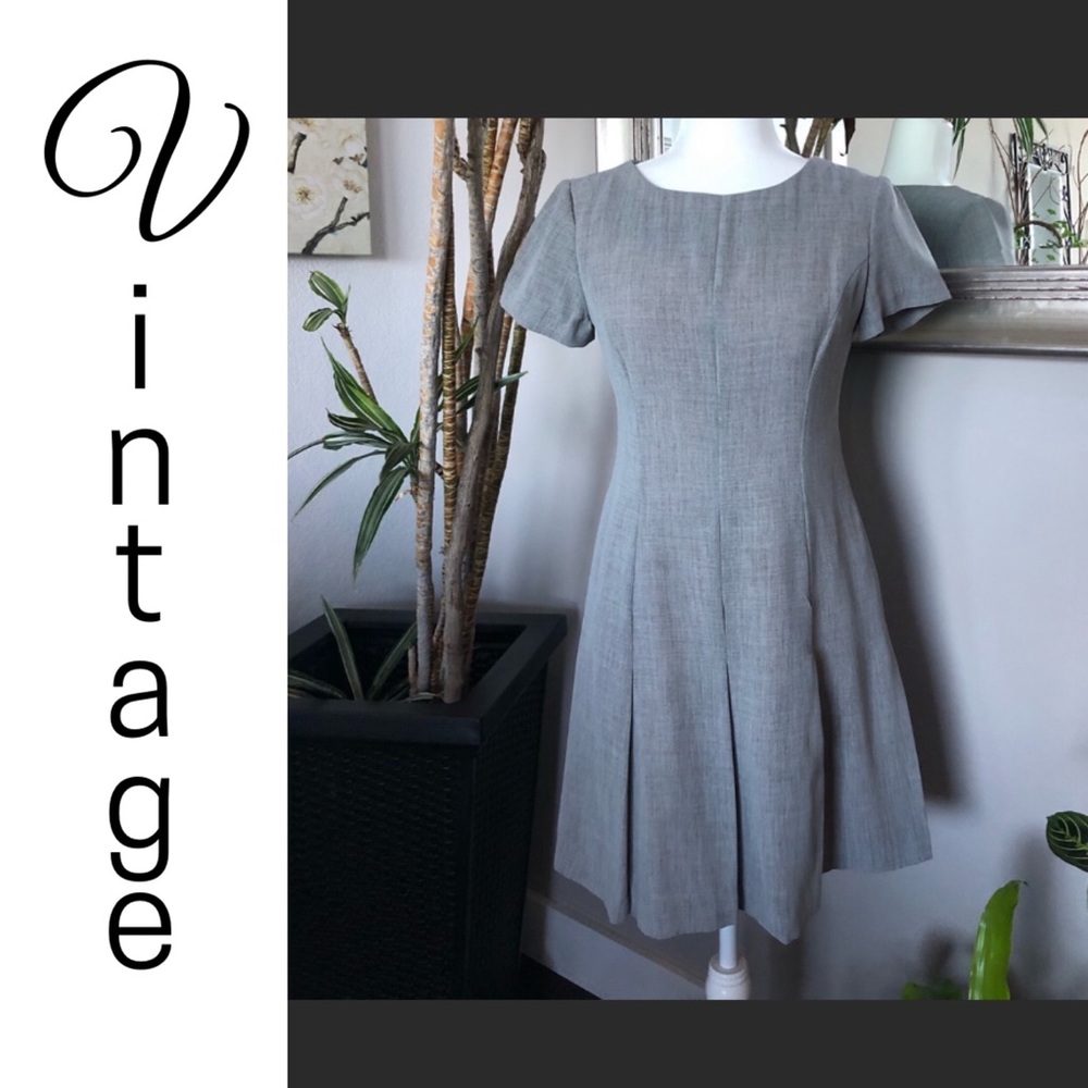 Vintage 90s Grey Pleated Skirt Short Sleeve Dress